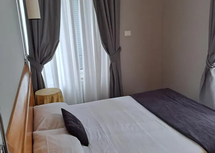 Dei Quiriti Otel *