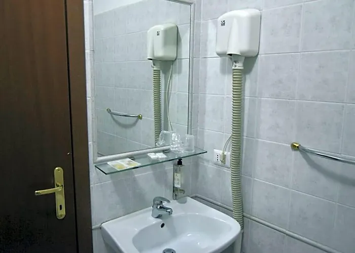 Dei Quiriti Otel *